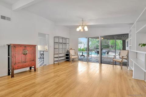 8582 Sugarman Dr, La Jolla, CA 92037 photo 6