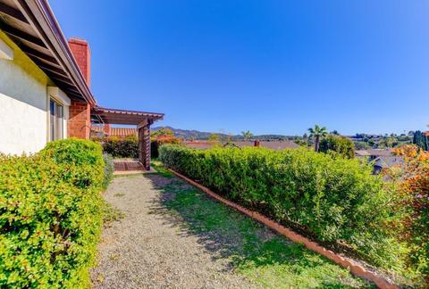 711 Honeydew Ln, Vista, CA 92084 photo 14