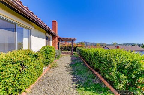 711 Honeydew Ln, Vista, CA 92084 photo 15