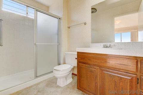711 Honeydew Ln, Vista, CA 92084 photo 23