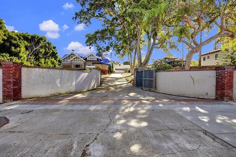 1424 Olivet Ln, La Jolla, CA 92037 photo 3