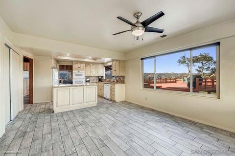 2371 Helen Rd, Fallbrook, CA 92028 photo 7