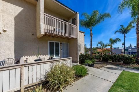 712 Silver Dr, Vista, CA 92083 photo 5