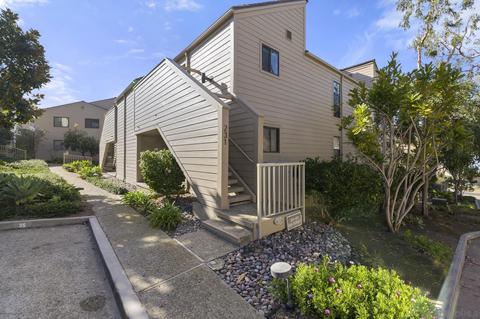231 Sea Forest Ct, Del Mar, CA 92014 photo 2