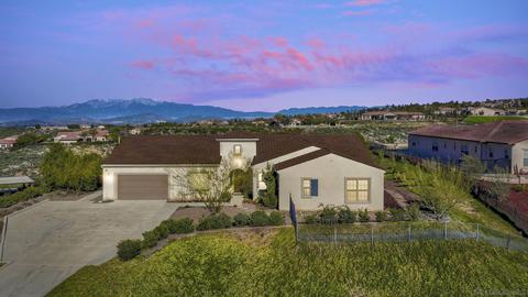 663 Mountain House Dr, Riverside, CA 92506