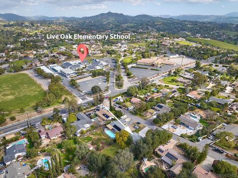 1327 Los Amigos, Fallbrook, CA 92028 photo 9