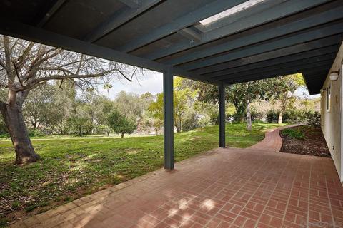 1327 Los Amigos, Fallbrook, CA 92028 photo 27