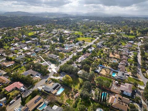 1327 Los Amigos, Fallbrook, CA 92028 photo 8