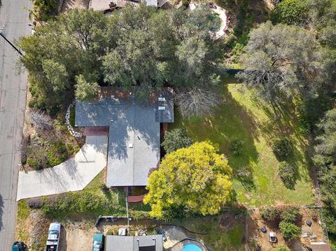 1327 Los Amigos, Fallbrook, CA 92028 photo 3