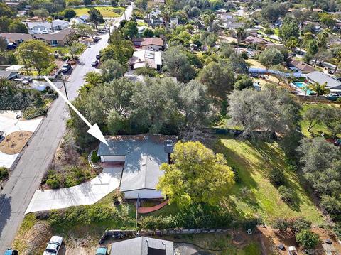 1327 Los Amigos, Fallbrook, CA 92028 photo 5