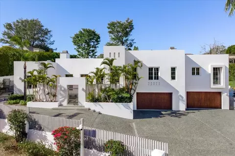6304 La Pintura Dr, La Jolla, CA 92037