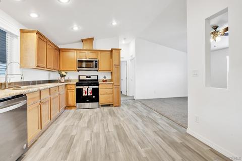 12044 Royal Rd #31, El Cajon, CA 92021 photo 6