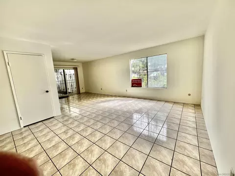 444 Bluffview Rd, Spring Valley, CA 91977 photo 11