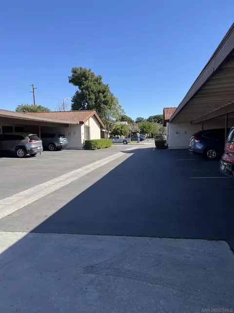 444 Bluffview Rd, Spring Valley, CA 91977 photo 9
