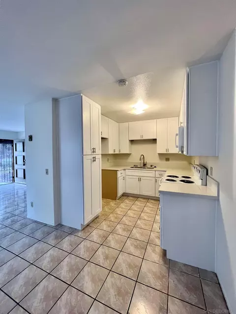 444 Bluffview Rd, Spring Valley, CA 91977 photo 25
