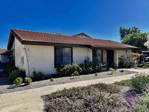 444 Bluffview Rd, Spring Valley, CA 91977 photo 3