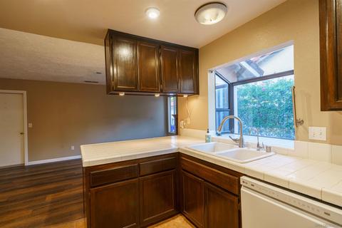 4913 Meadowbrook Dr, Oceanside, CA 92056 photo 11