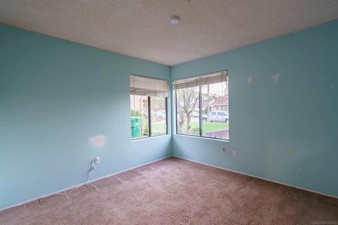 4913 Meadowbrook Dr, Oceanside, CA 92056 photo 21