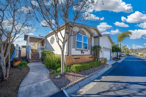 9255 N Magnolia Ave #SPC 156, Santee, CA 92071