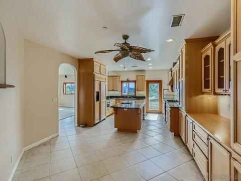 11509 Alba Rosa Dr, Lakeside, CA 92040 photo 5