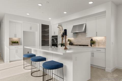 6433 Fischer Way #32, San Diego, CA 92130
