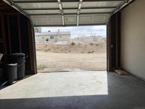 28150 Apache Ave, Barstow, CA 92311 photo 5