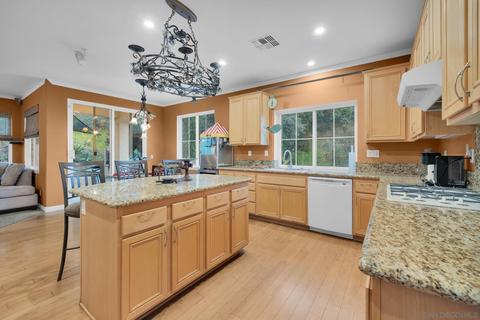 452 La Cresta Rd, El Cajon, CA 92021 photo 10