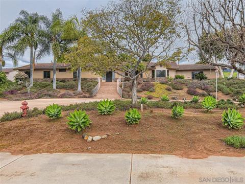 1944 Flume Dr, El Cajon, CA 92021 photo 2