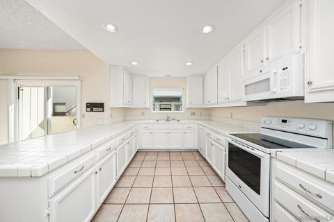 333 D Ave # 4, Coronado, CA 92118 photo 9