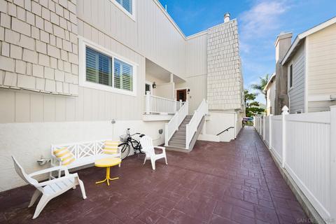 333 D Ave # 4, Coronado, CA 92118 photo 2
