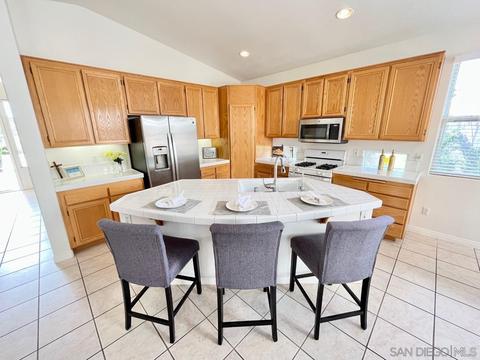 8303 Serenity Ct, El Cajon, CA 92021 photo 11