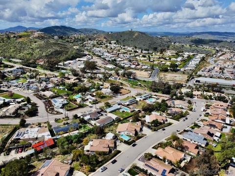 8303 Serenity Ct, El Cajon, CA 92021 photo 4