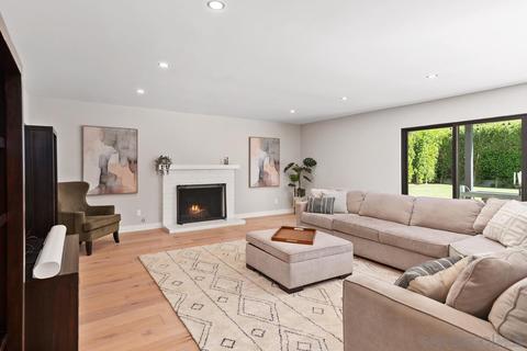 8393 Cliffridge Ln, La Jolla, CA 92037 photo 11