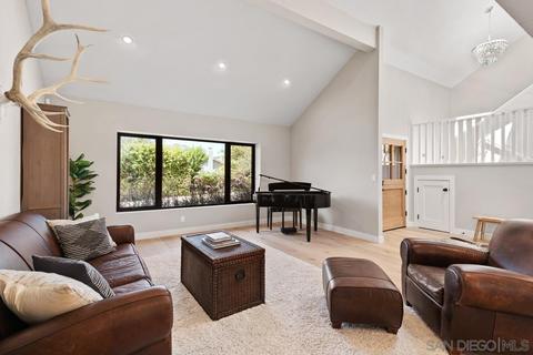 8393 Cliffridge Ln, La Jolla, CA 92037 photo 4