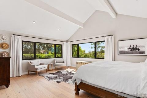8393 Cliffridge Ln, La Jolla, CA 92037 photo 17