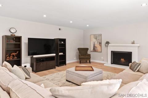 8393 Cliffridge Ln, La Jolla, CA 92037 photo 13
