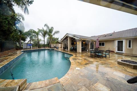 9957 Circa Valle Verde, El Cajon, CA 92021 photo 27