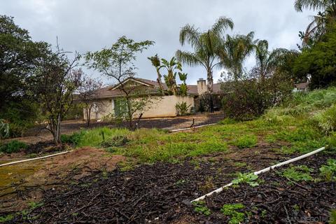 9957 Circa Valle Verde, El Cajon, CA 92021 photo 35