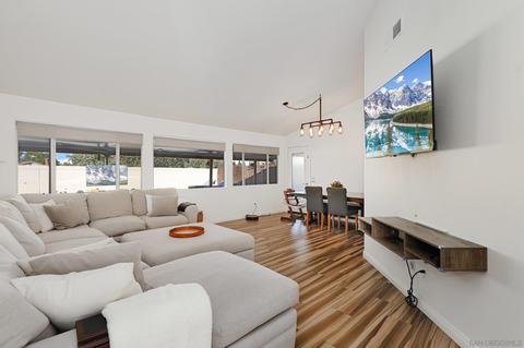 4464 San Joaqiun St, Oceanside, CA 92057 photo 4