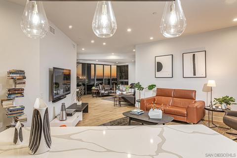 700 Front St #1202, San Diego, CA 92101