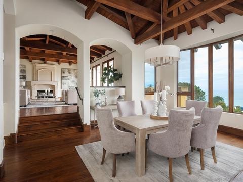 7682 Hillside Dr, La Jolla, CA 92037 photo 16