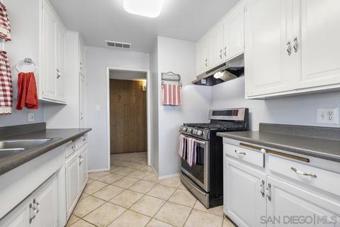 1054 2nd Ave, Chula Vista, CA 91911 photo 8