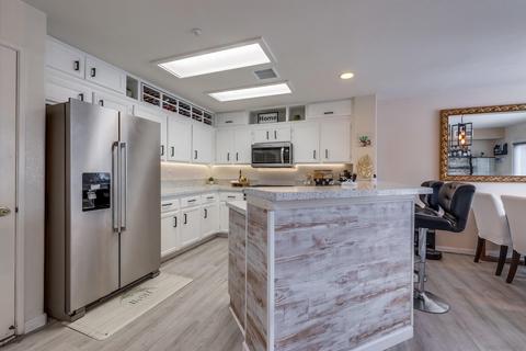 305 Whispering Willow Dr UNIT E, Santee, CA 92071 photo 9