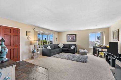 463 Thrush St, Chula Vista, CA 91911 photo 4