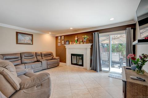 508 Dove Cir, Vista, CA 92083 photo 10