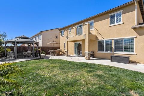 1042 Bellingham Dr, Oceanside, CA 92057 photo 2