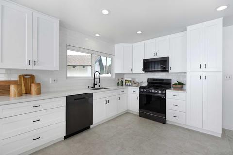 8976 Cliffridge Ave, La Jolla, CA 92037 photo 6