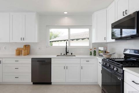 8976 Cliffridge Ave, La Jolla, CA 92037 photo 7