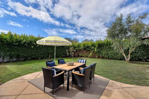 8976 Cliffridge Ave, La Jolla, CA 92037 photo 9