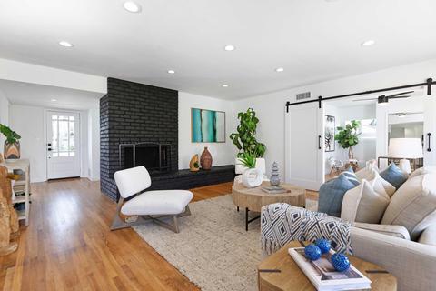 8976 Cliffridge Ave, La Jolla, CA 92037 photo 4